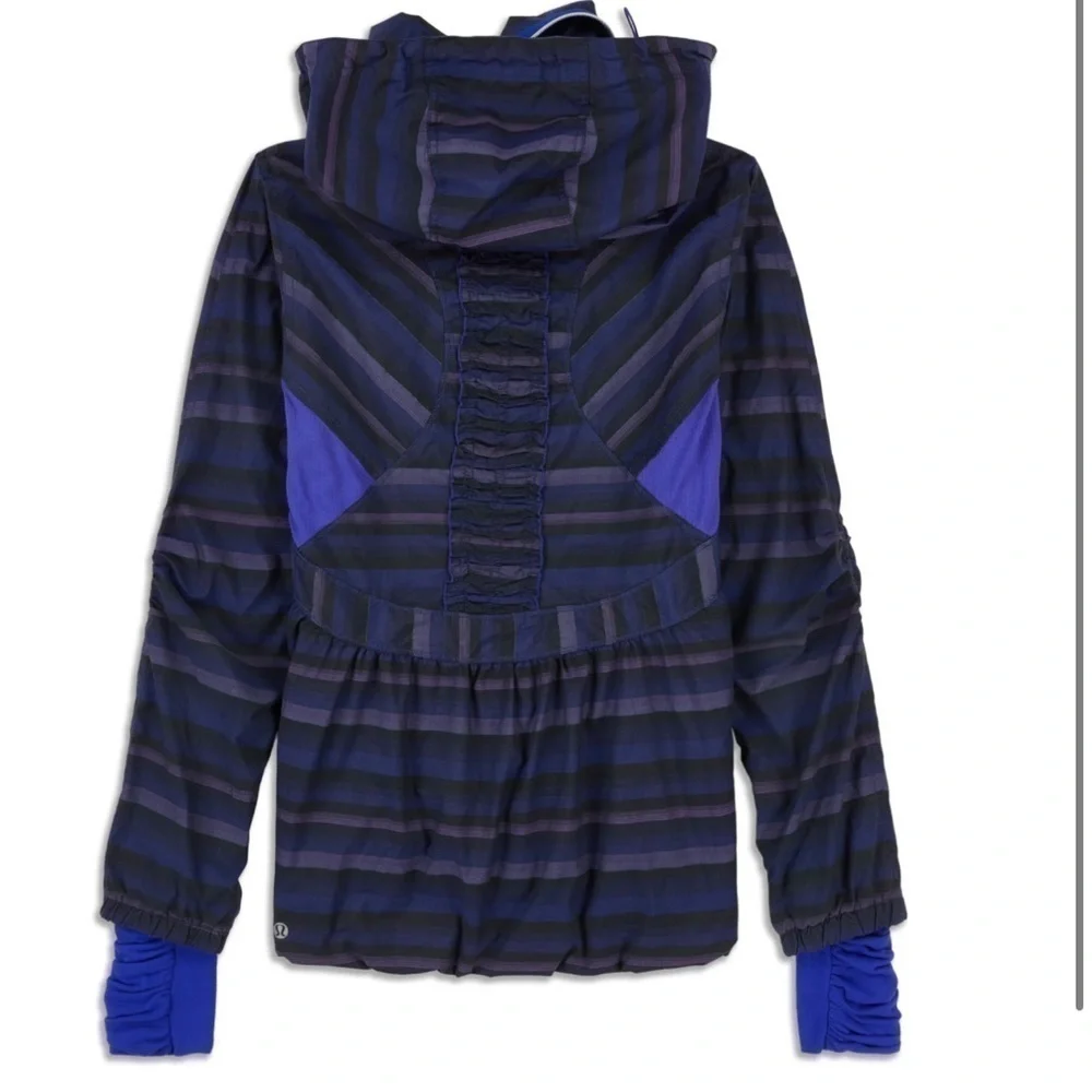 lululemon athletica euc hood